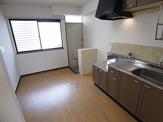 塩屋ヴィレッジ キッチン