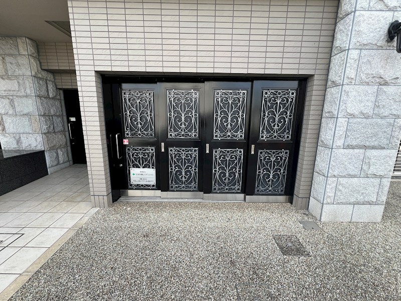 ベヌスタ ル ロッチェ その他