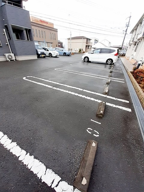 フェリース3 駐車場