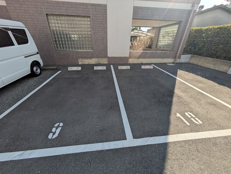 エステートプラザ中野 駐車場