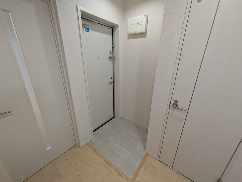 フジパレス西本町北通1番館 玄関