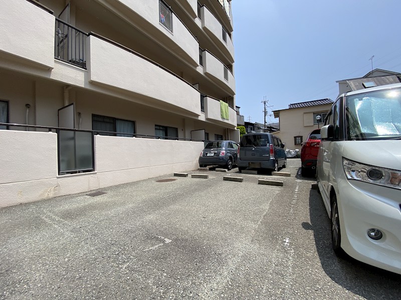 エスポワール南清水 駐車場