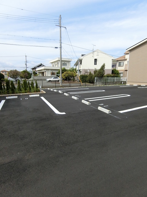 アルコバレーノ7 ノース 駐車場
