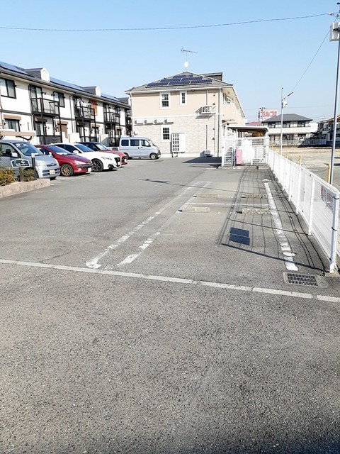 アロッジオ 駐車場