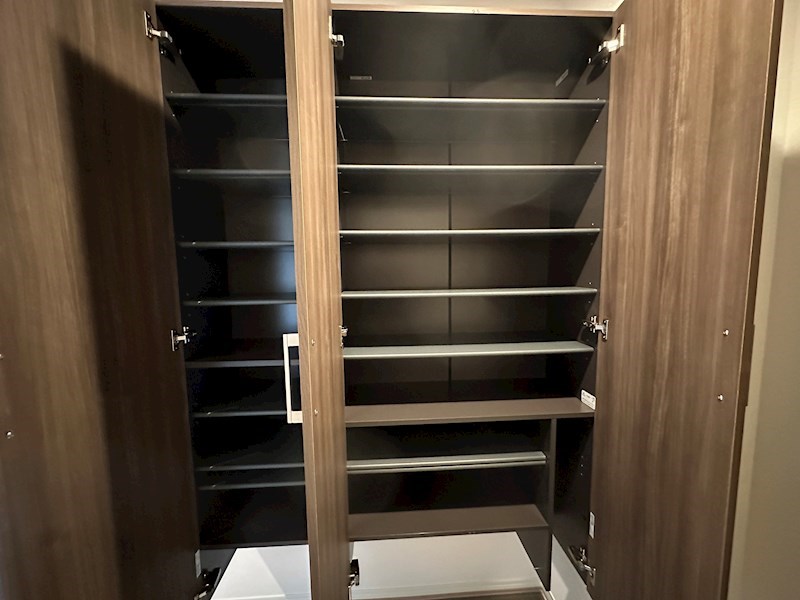 エレナ本山 その他