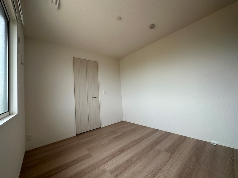 エレナ本山 その他