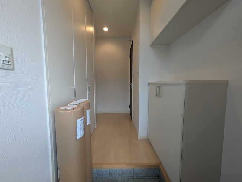 ベヌスタ丸橋 玄関