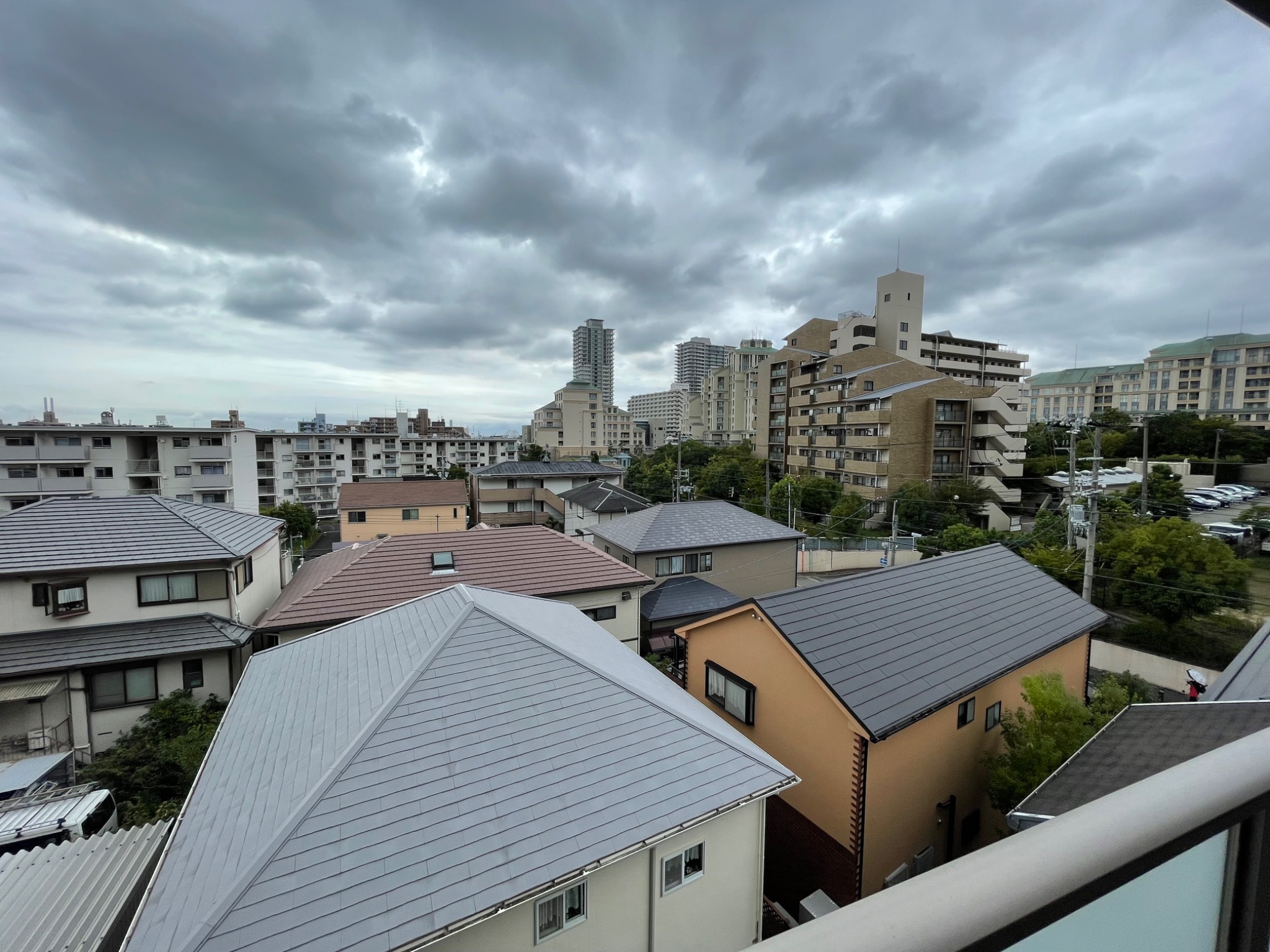 シー・クリサンス西岡本 その他