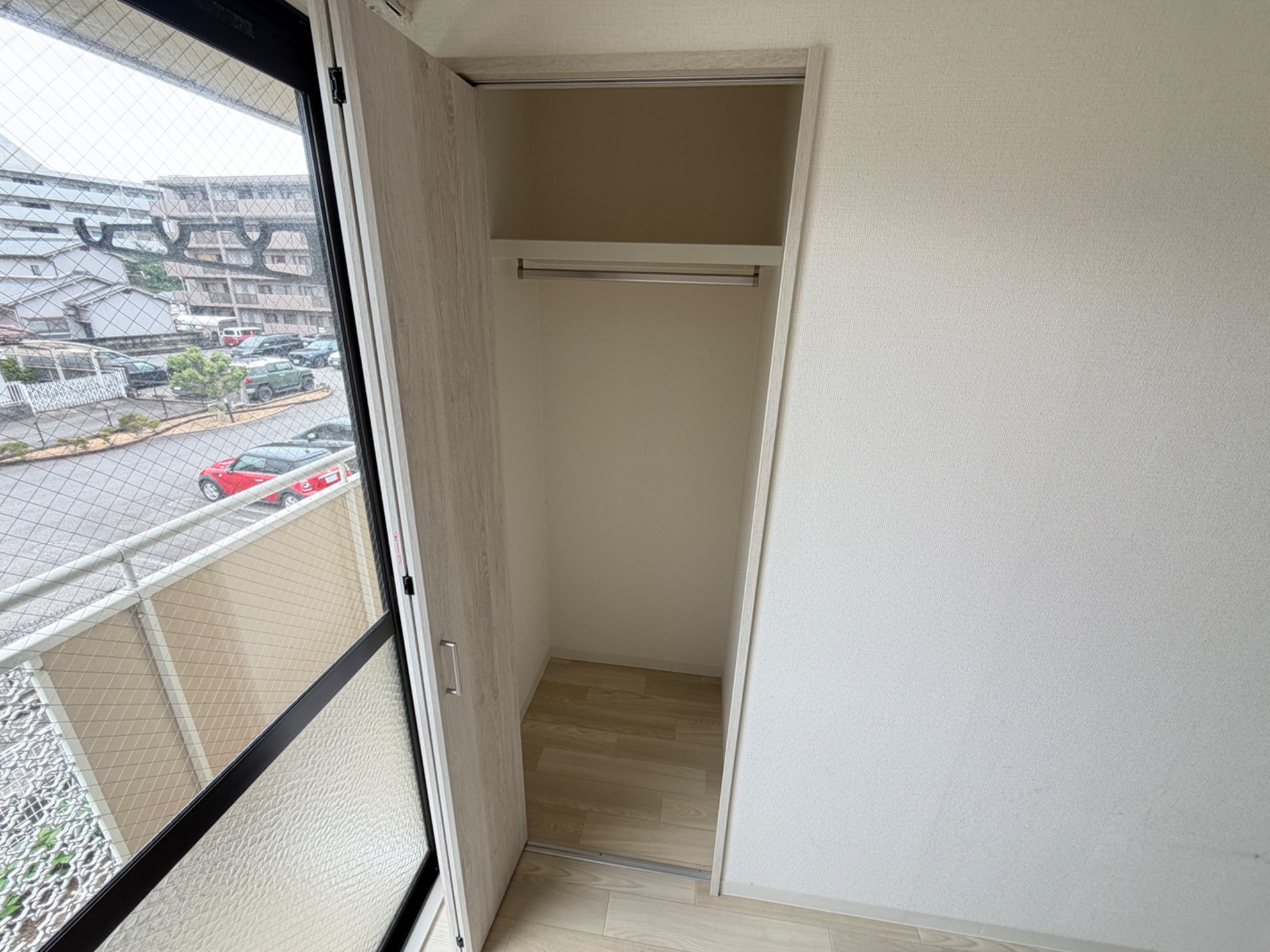 ルミエール二見 収納