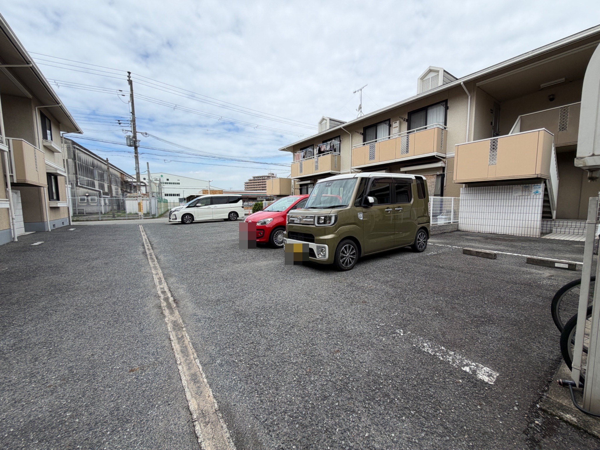 ルミエール二見 駐車場