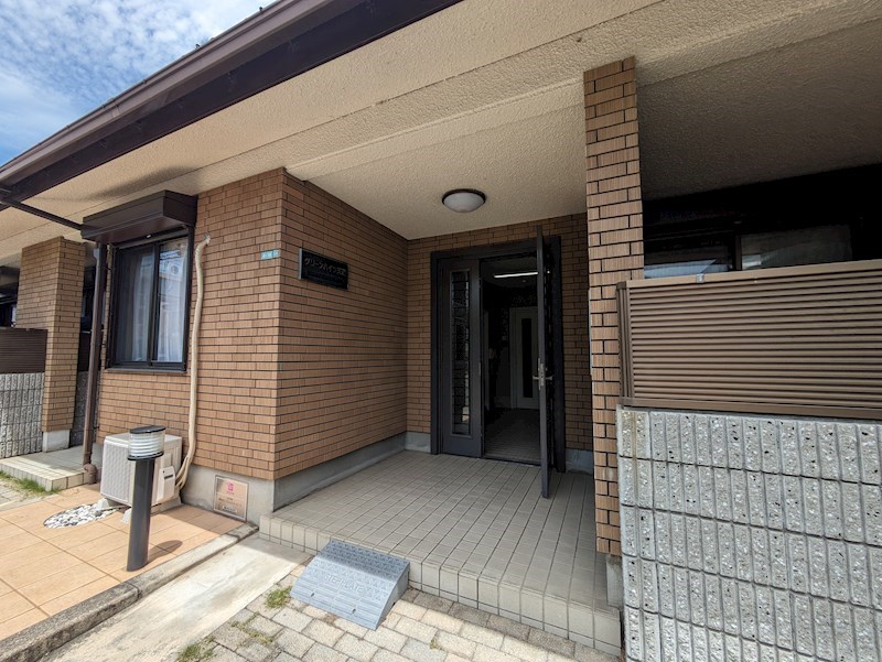 兵庫県西宮市天道町 エントランス