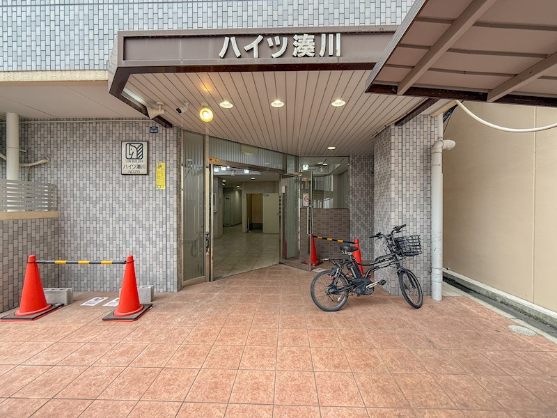 ハイツ湊川 エントランス