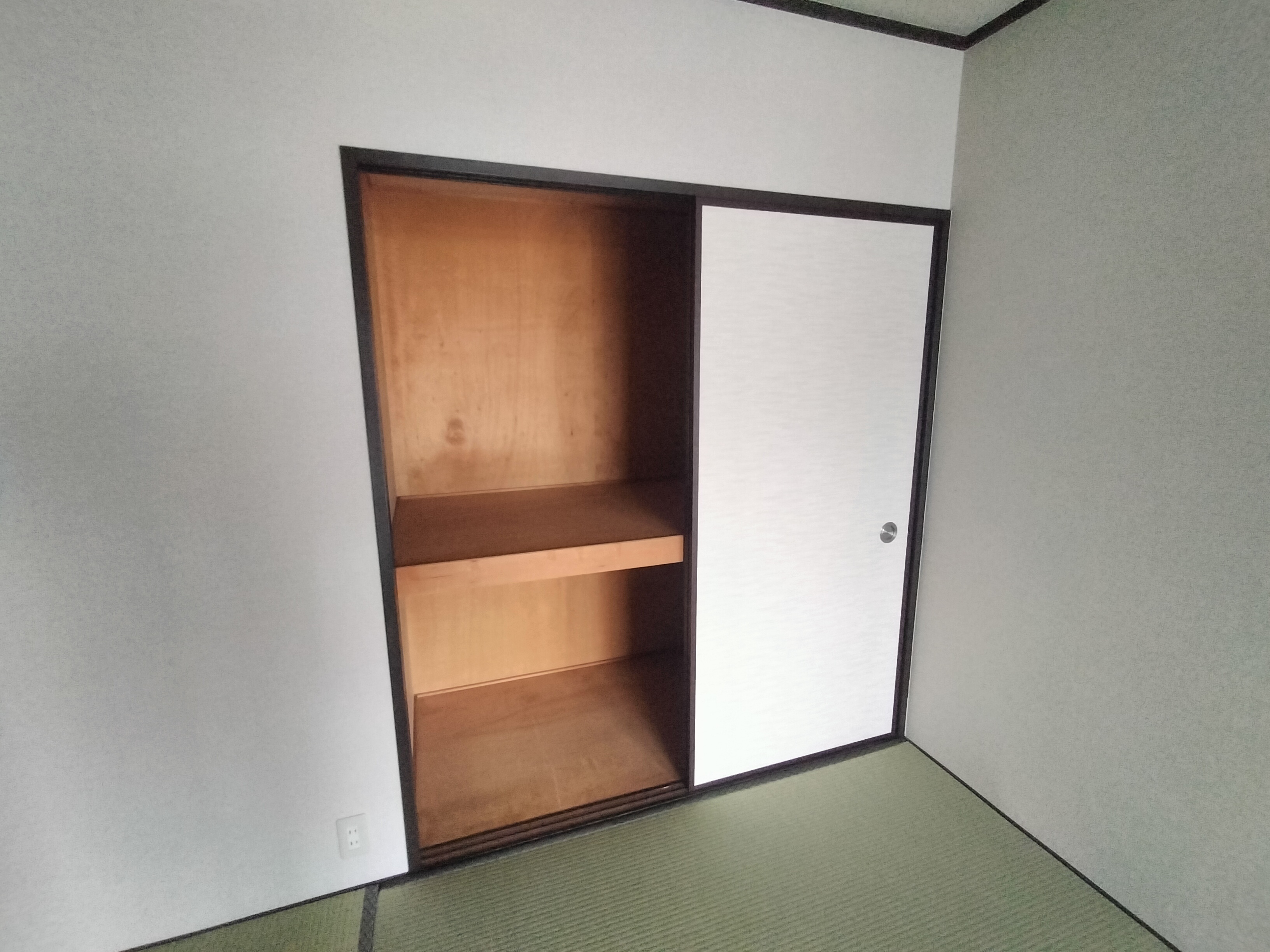エムグランツ壱番館 収納