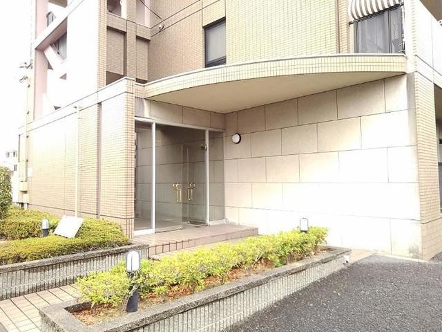 ミッテル・ハウス エントランス