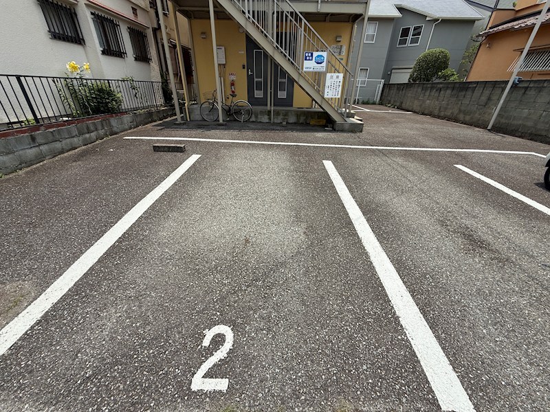 兵庫県西宮市瓦林町 駐車場
