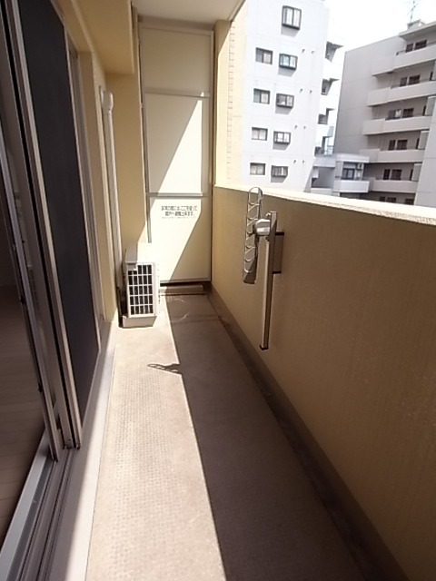 ウォームスヴィル神戸元町JP ベランダ