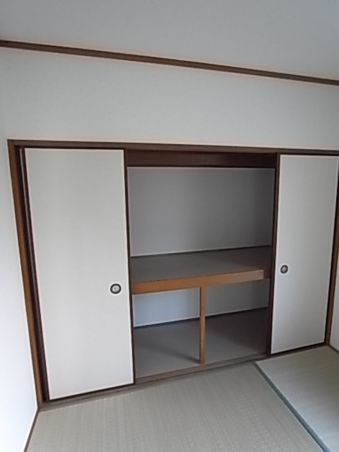 グランディア　ルネッサンス野崎通 収納