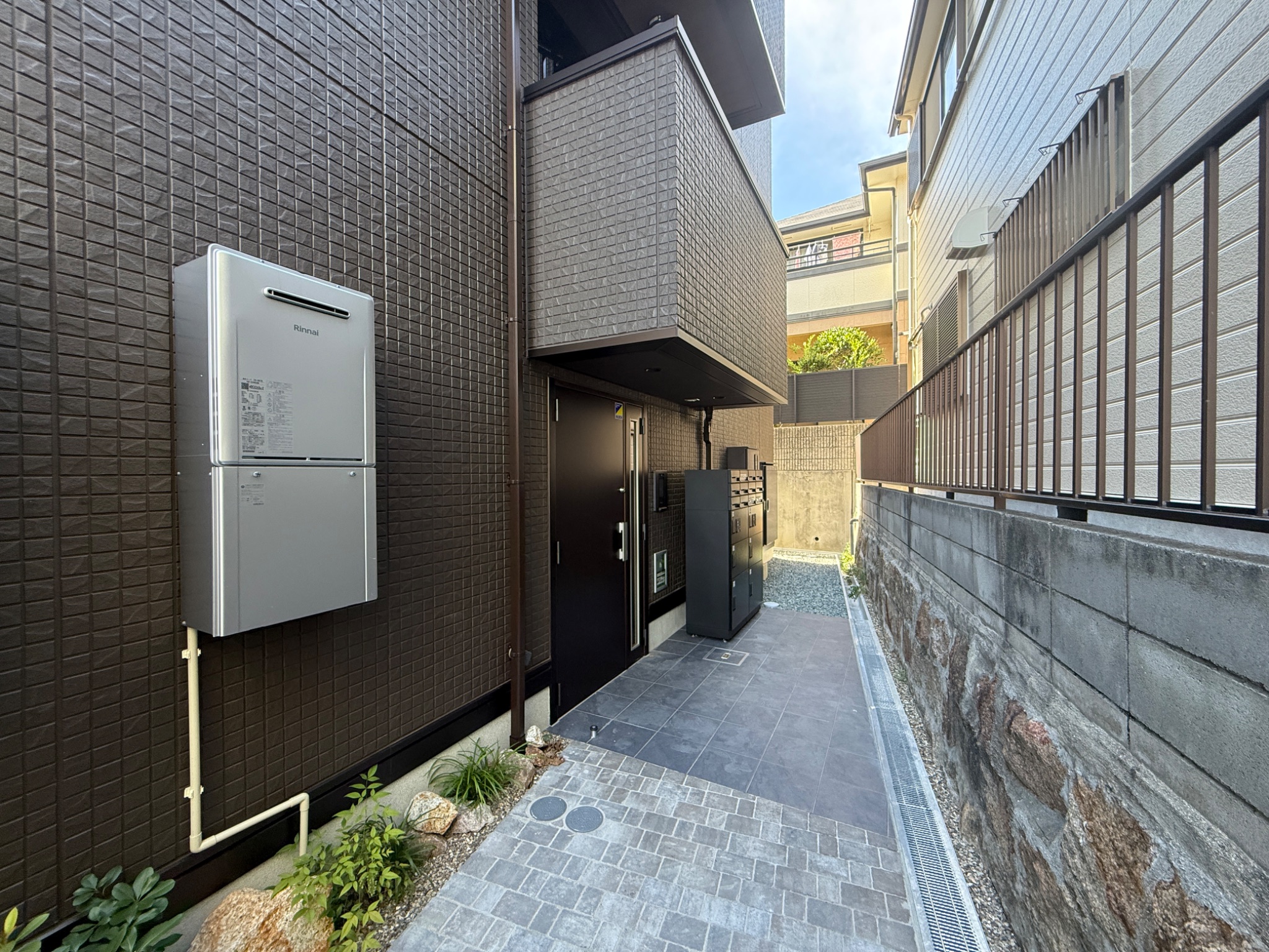 D-ROOM大塚町 エントランス