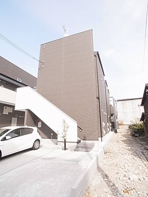 PRIMO 駐車場