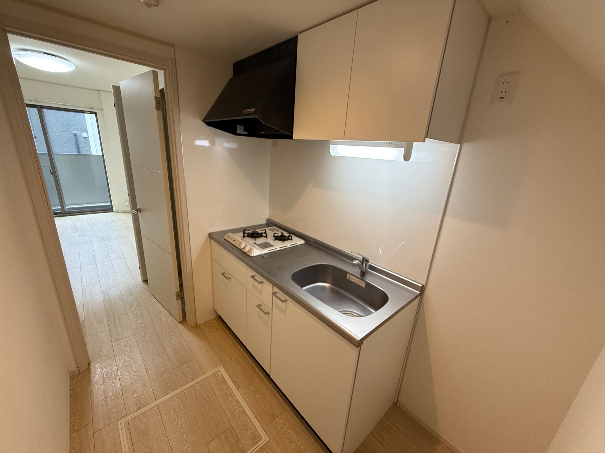 ラフィーネ神戸NORTH WING キッチン