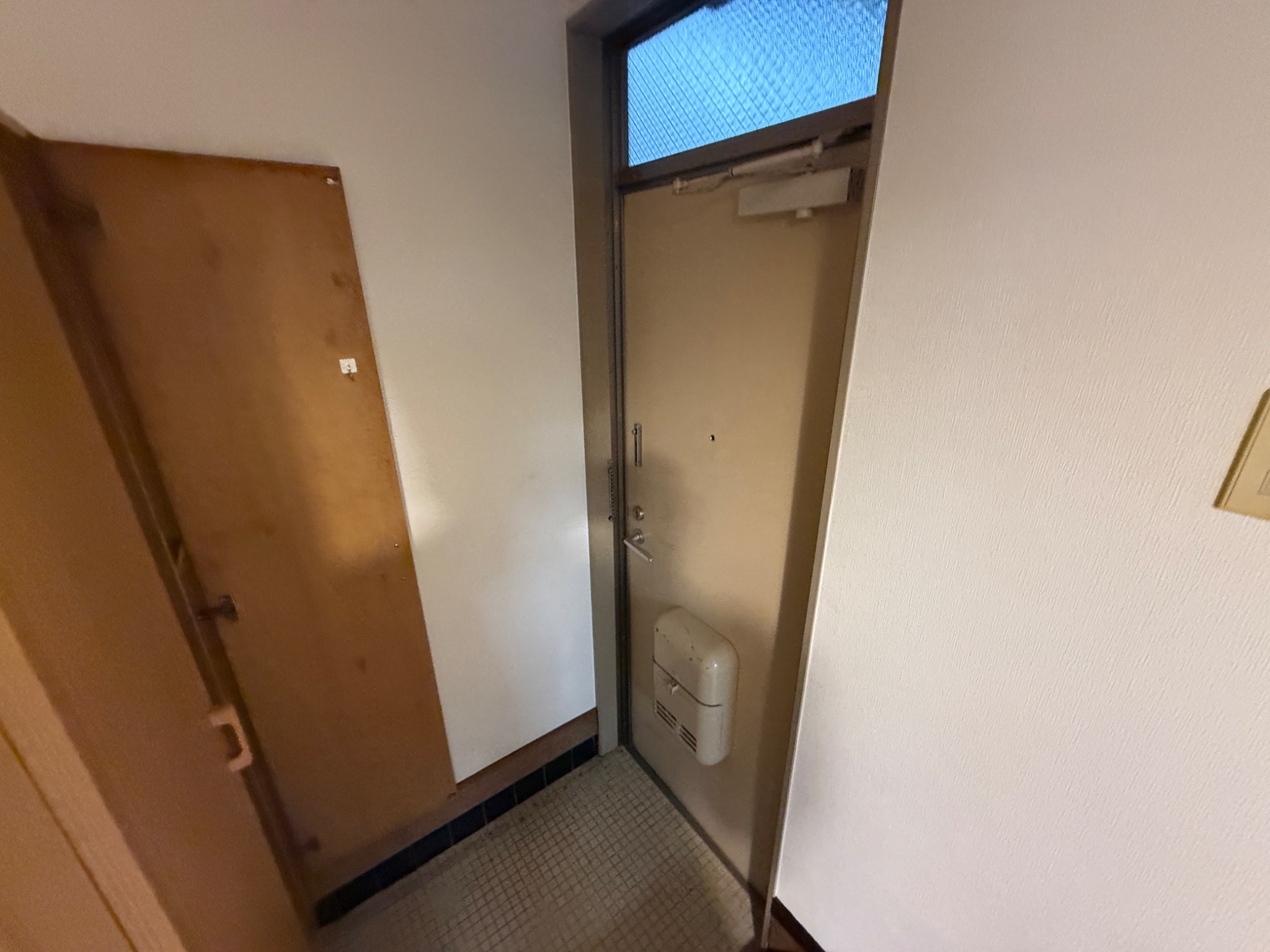ラックコウベ 玄関
