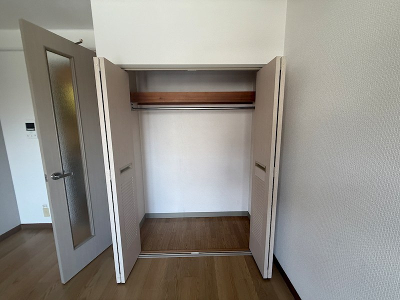 オズコート神戸本山 収納