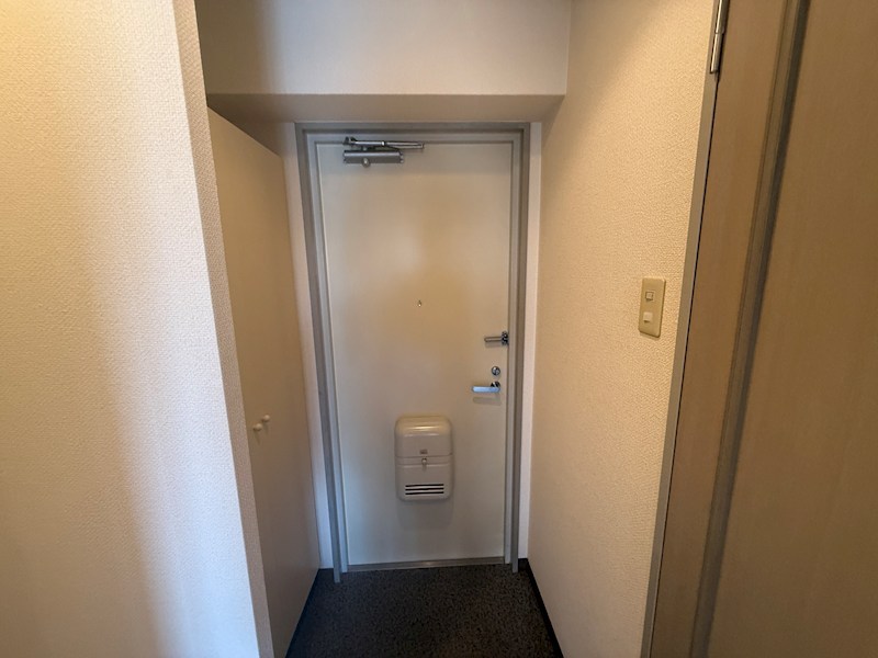 オズコート神戸本山 玄関