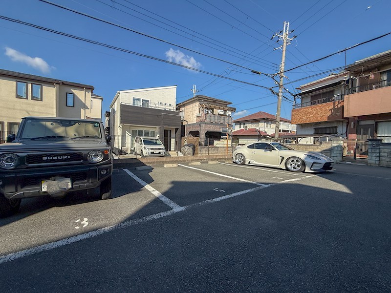 エル ビエント 駐車場