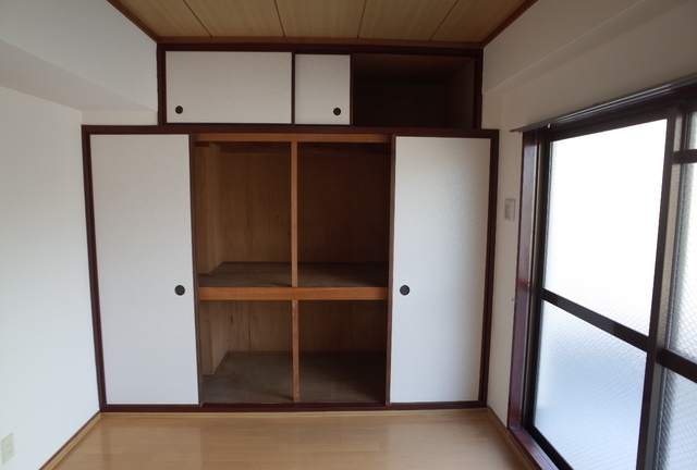 ダイバーシティ神戸長田A棟 収納