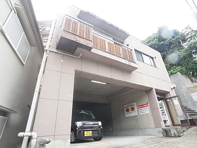 ダイバーシティ神戸長田B棟 B 駐車場