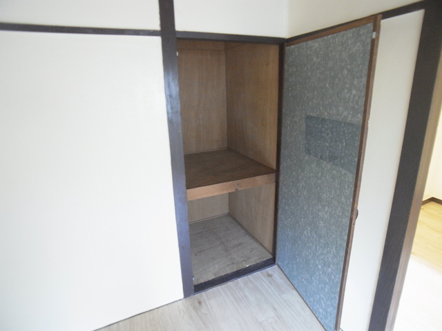 丸吉マンション 収納