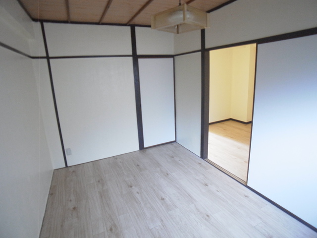 丸吉マンション 内装