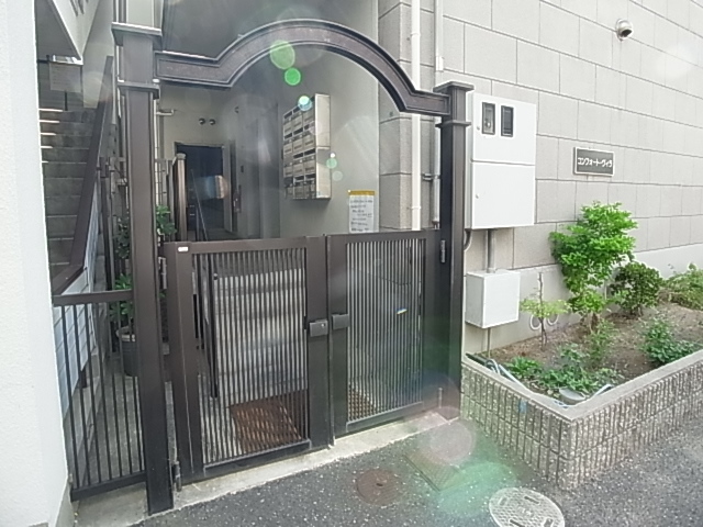 コンフォート・ヴィラ エントランス