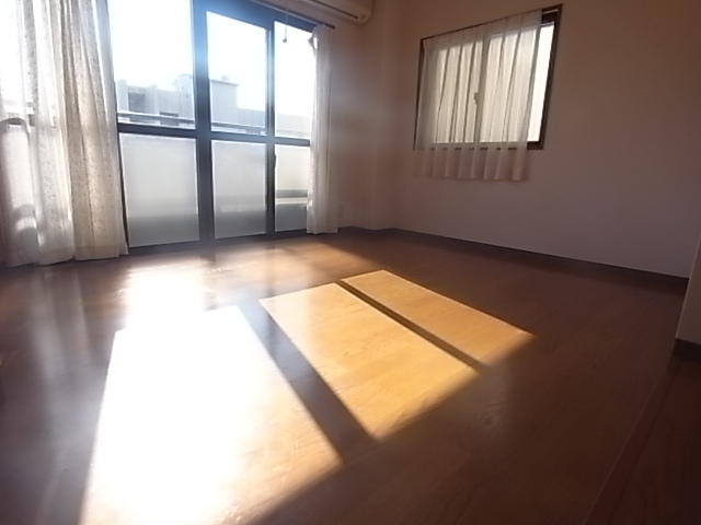 JUN本山 リビング