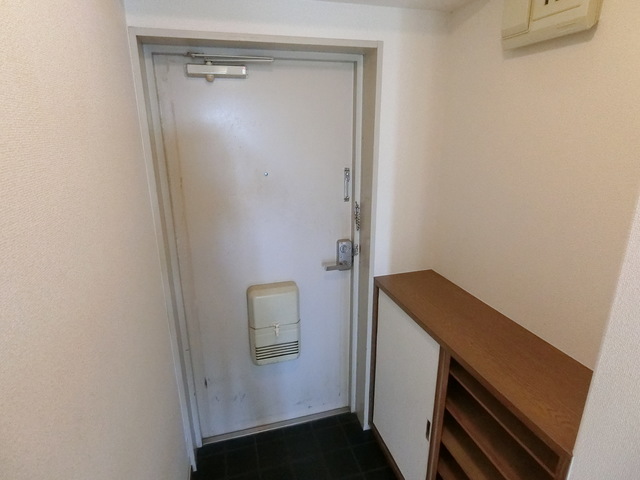 カーネギー東二見 玄関