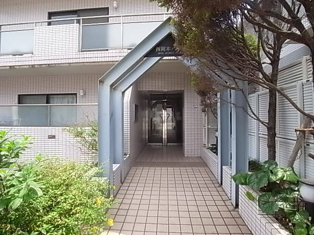 サンビルダー西岡本パレス エントランス