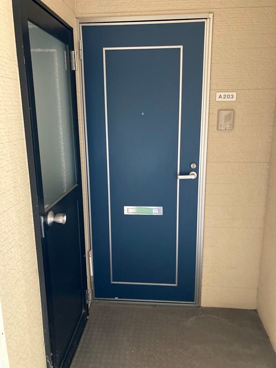 リゼ公文名 玄関