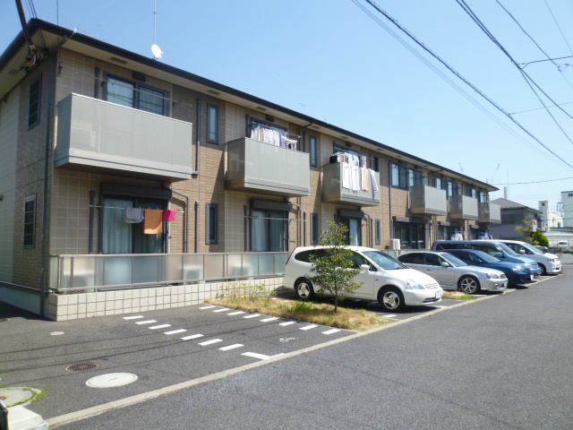 ペルラ湘南 駐車場
