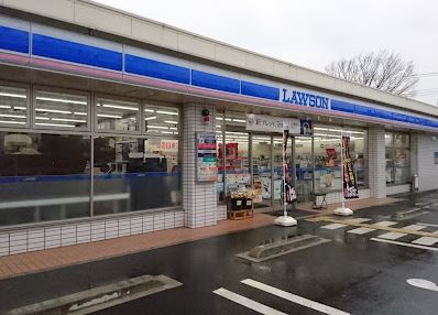 チェリーハイツ コンビニ