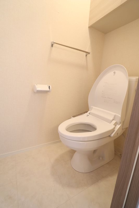 Luana Court C トイレ