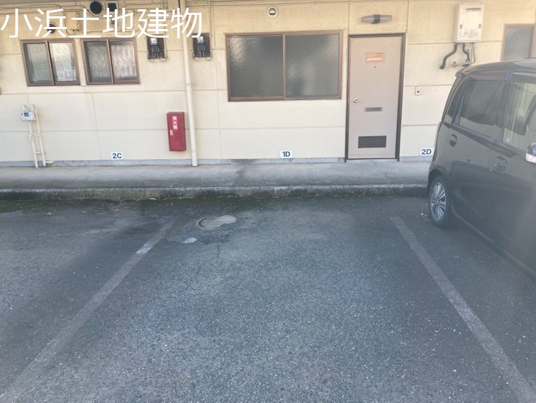 石湘ハイツ 駐車場