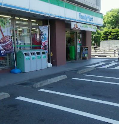ナチュラショウナン コンビニ