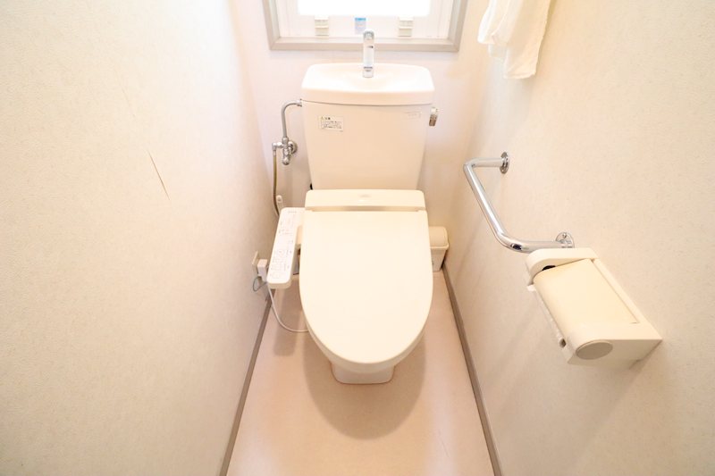 浜竹4丁目戸建 トイレ