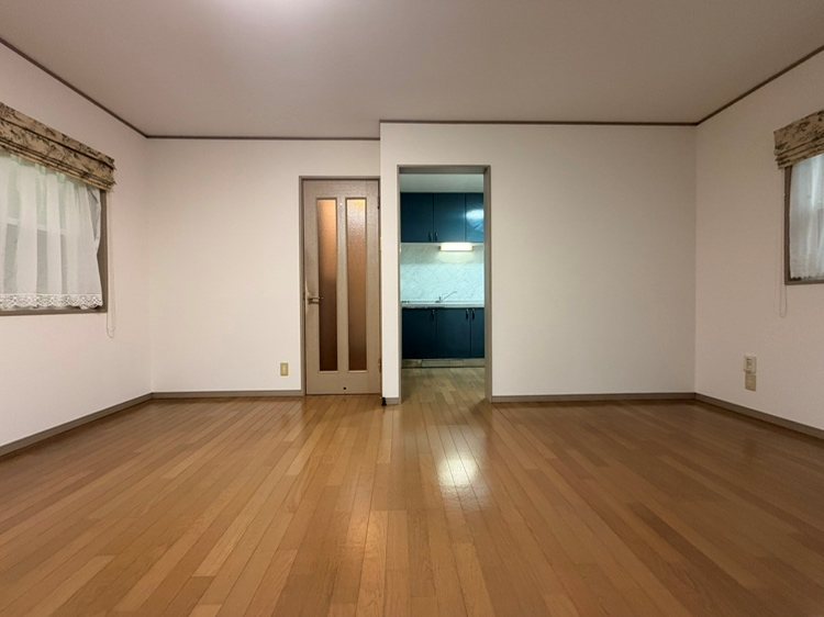 浜竹4丁目戸建 リビング