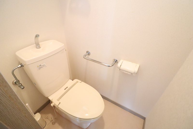 浜竹4丁目戸建 トイレ