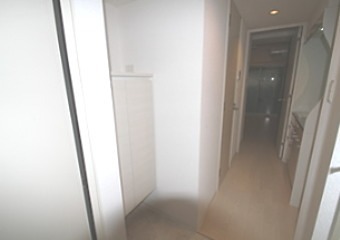 ARISTO扇町 玄関
