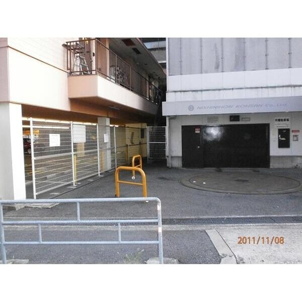 ユンヌ・ホワイエ 駐車場