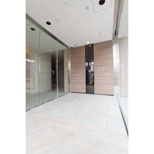 ソルテラスOSAKA EAST GATE エントランス