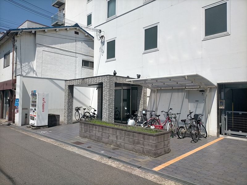 クレアジオーネ中之島西 駐車場