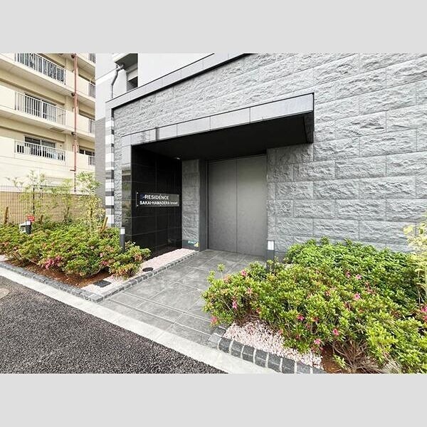 S-RESIDENCE堺浜寺broad エントランス